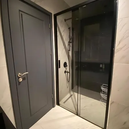 Amazing Big Flat In Taksim 아파트